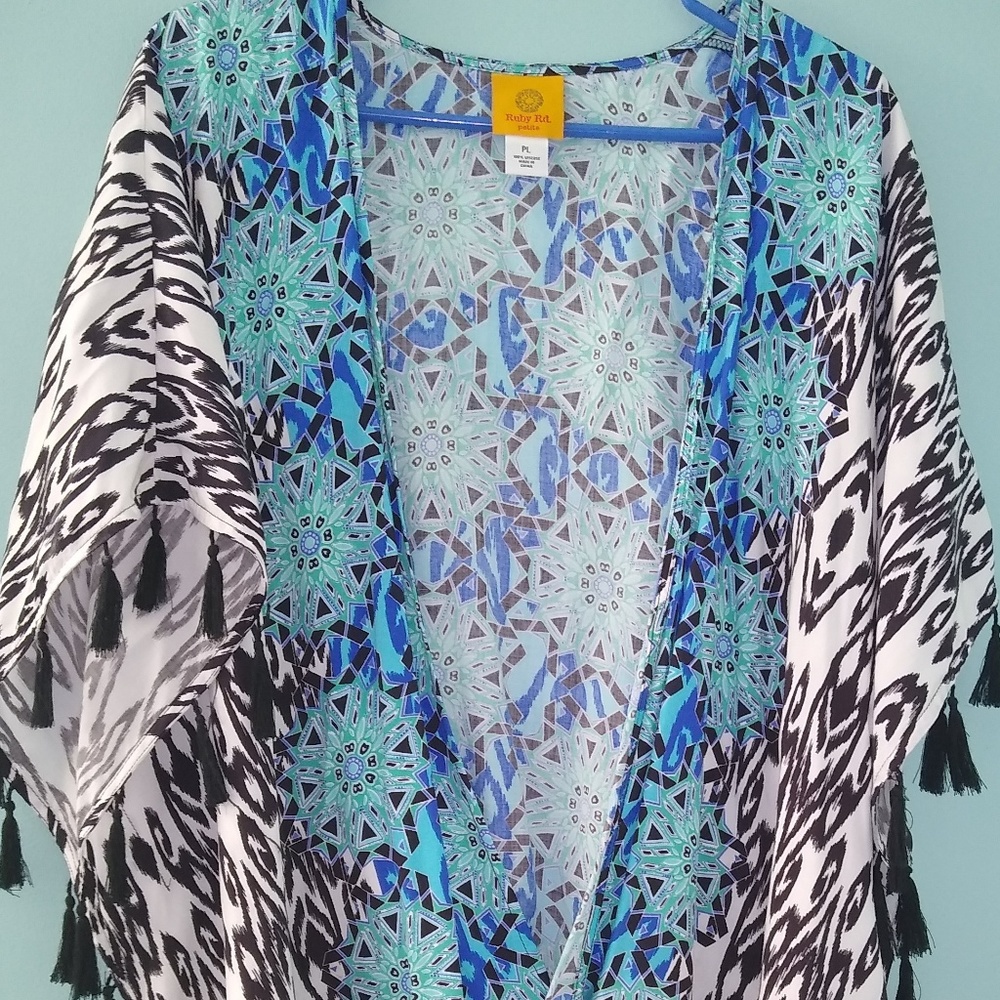 Ruby Rd. Beautiful Dressy light weight vest